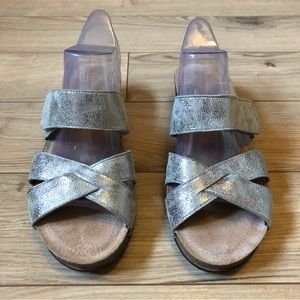 Women’s Bulle Leather Metallic Wedge sandals size 40